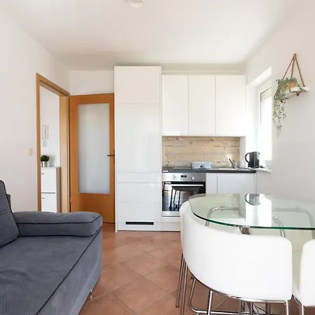 Apartman - Ivana Medulin